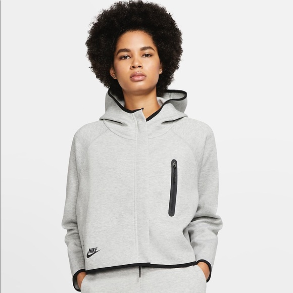 sportswear tech fleece cape jacket